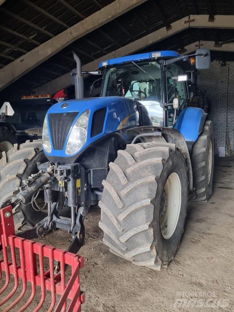 New Holland T 7060 曳引機
