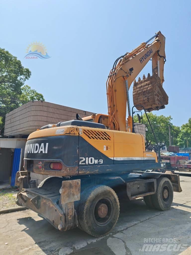 Hyundai R210W-9 旋轉式挖土機/掘鑿機/挖掘機