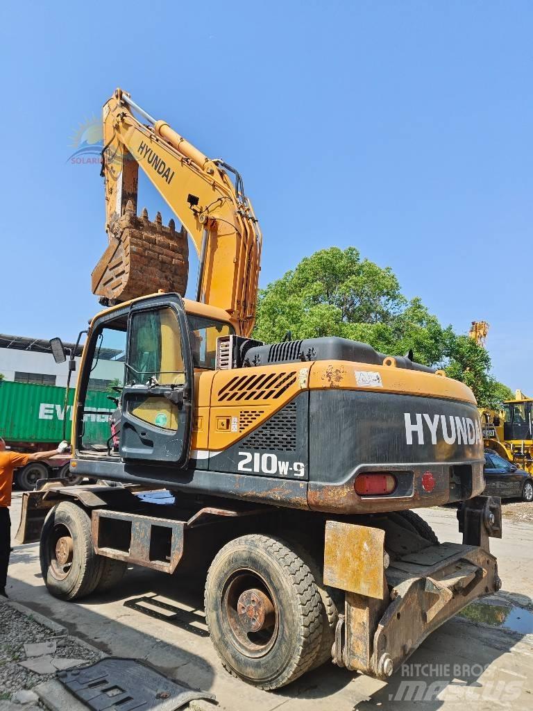 Hyundai R210W-9 旋轉式挖土機/掘鑿機/挖掘機