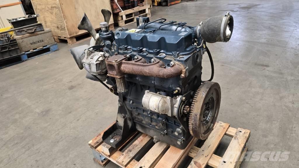 Kubota V 2203 引擎/發動機
