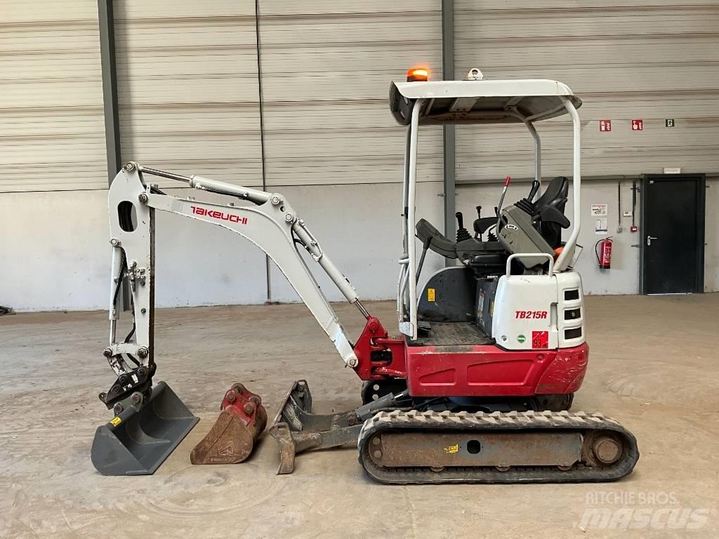 Takeuchi TB 215 R 小型挖土機/掘鑿機<7t(小型挖掘機)