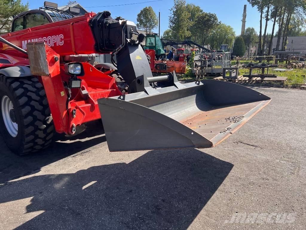 Manitou MT 1840 伸縮臂操作車