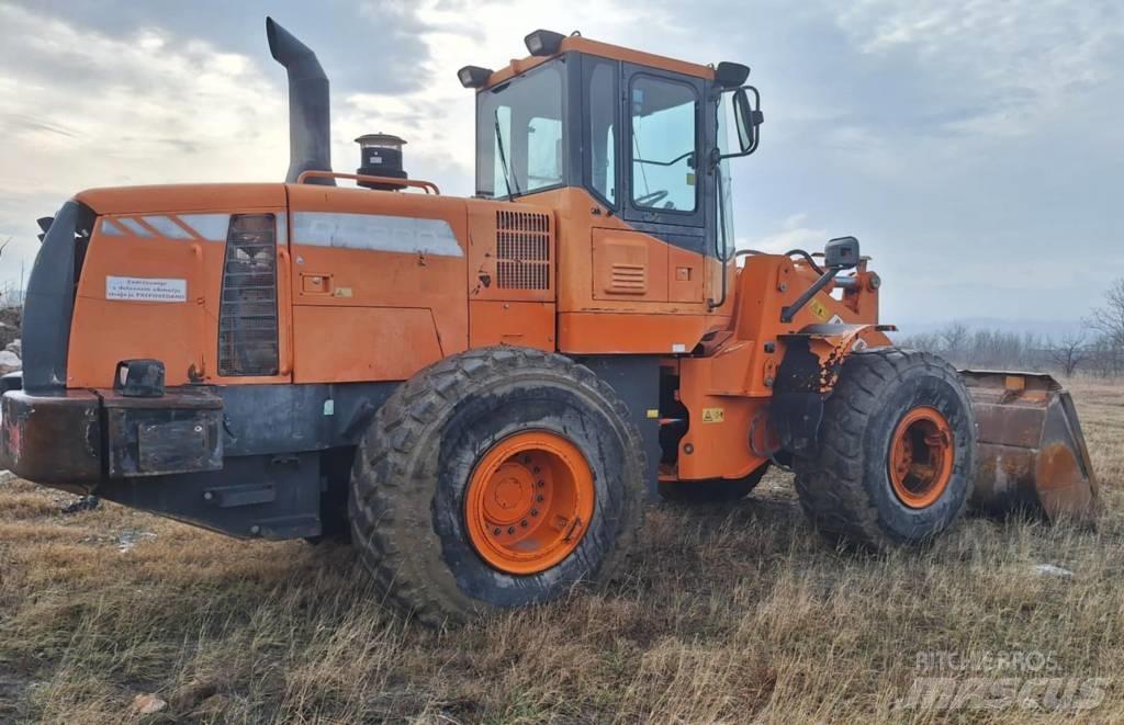 Doosan DL 300 輪胎式裝載機
