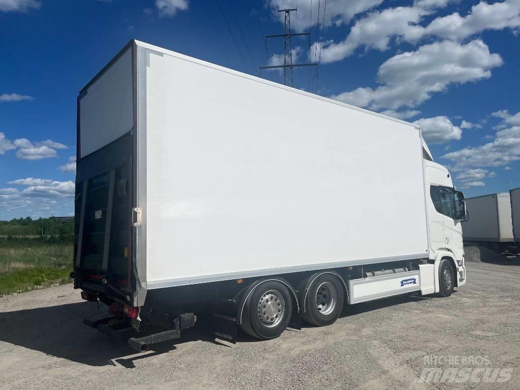 Scania R540B6X2*4NB 貨箱式卡車