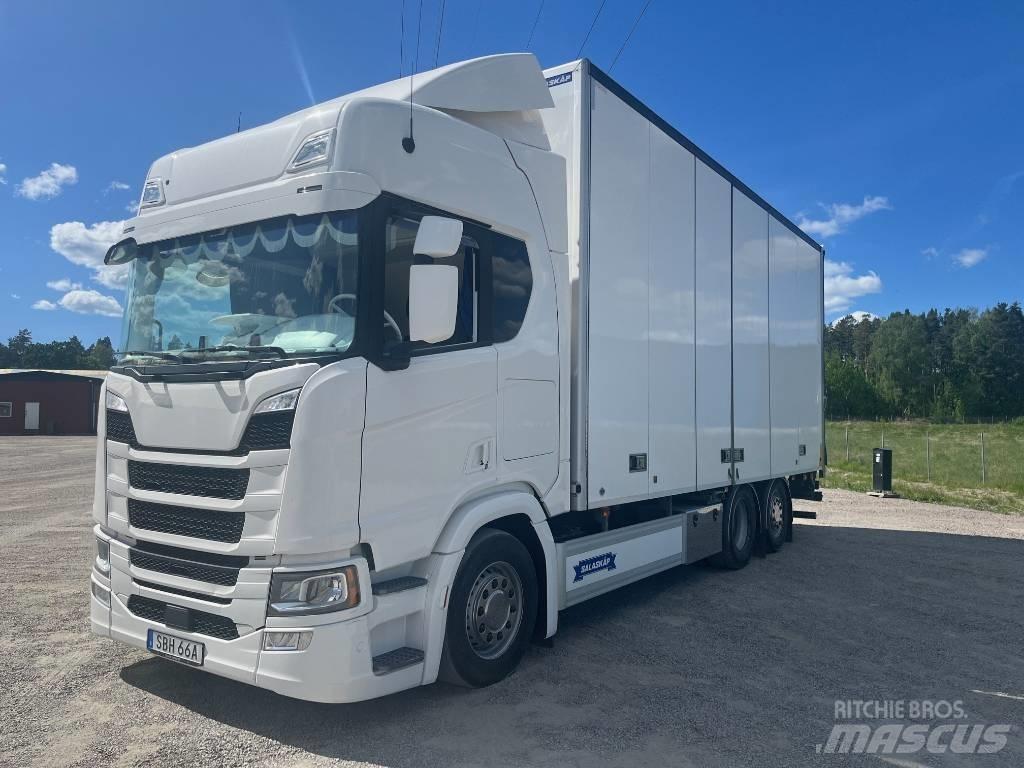 Scania R540B6X2*4NB 貨箱式卡車
