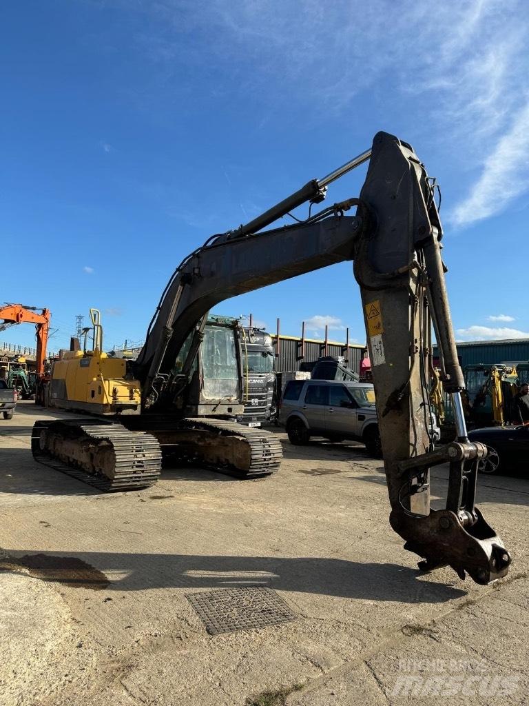 Volvo EC 220 DL 履帶式 挖土機/掘鑿機/挖掘機