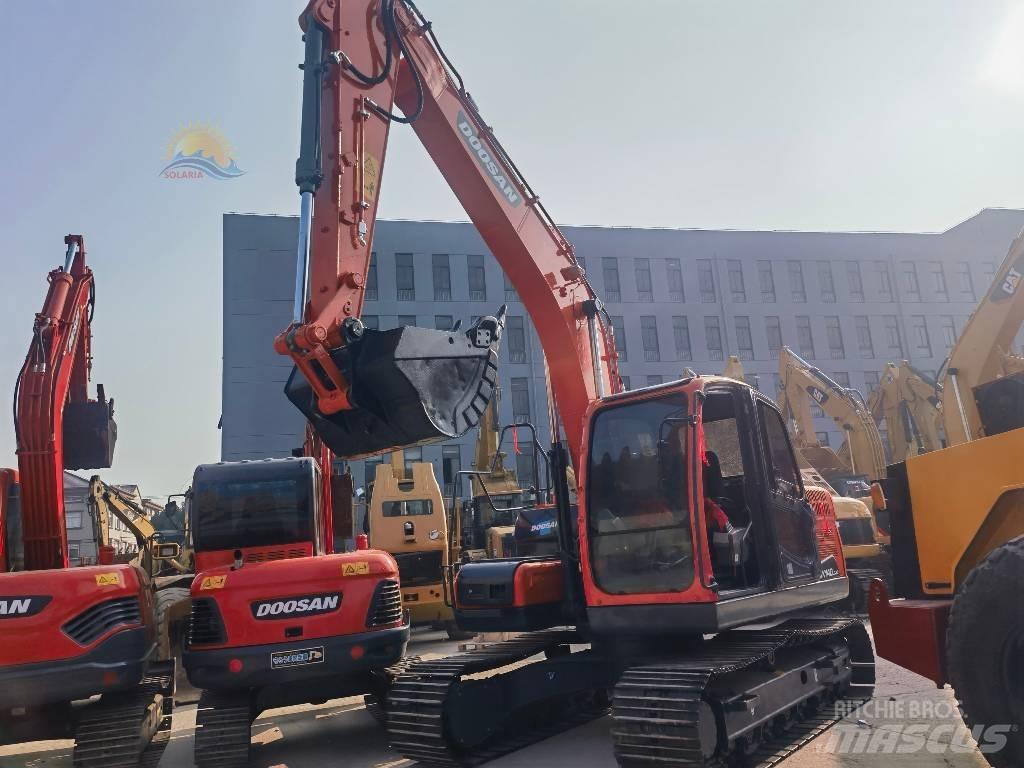 Doosan DX 140 LC 履帶式 挖土機/掘鑿機/挖掘機