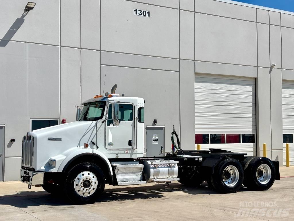 Kenworth T 800 曳引機組件