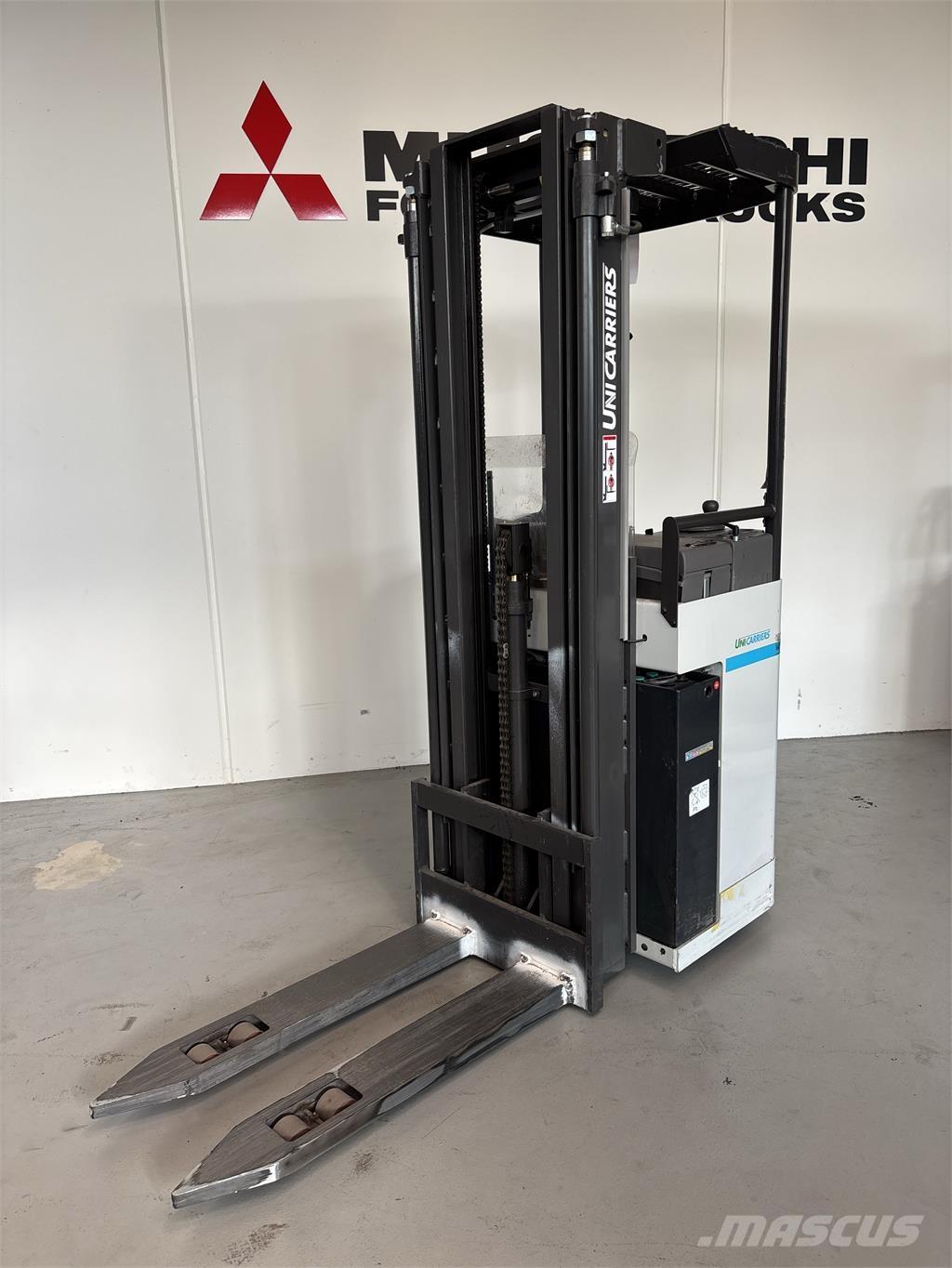 Atlet A160 自走式堆積機