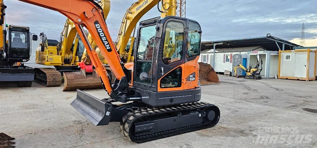 Doosan DX 62 小型挖土機/掘鑿機<7t(小型挖掘機)