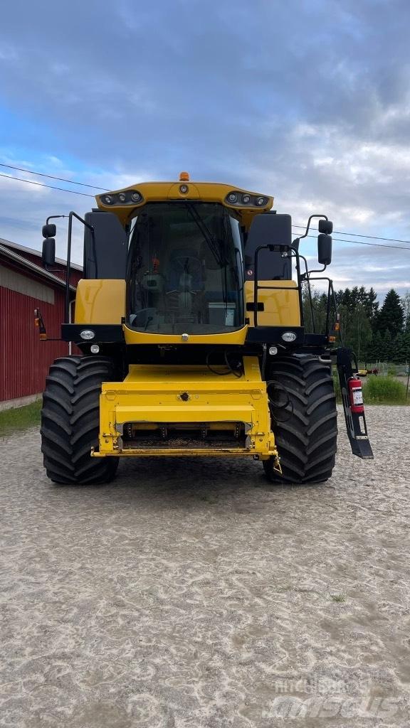 New Holland CX 6090 聯合收穫機