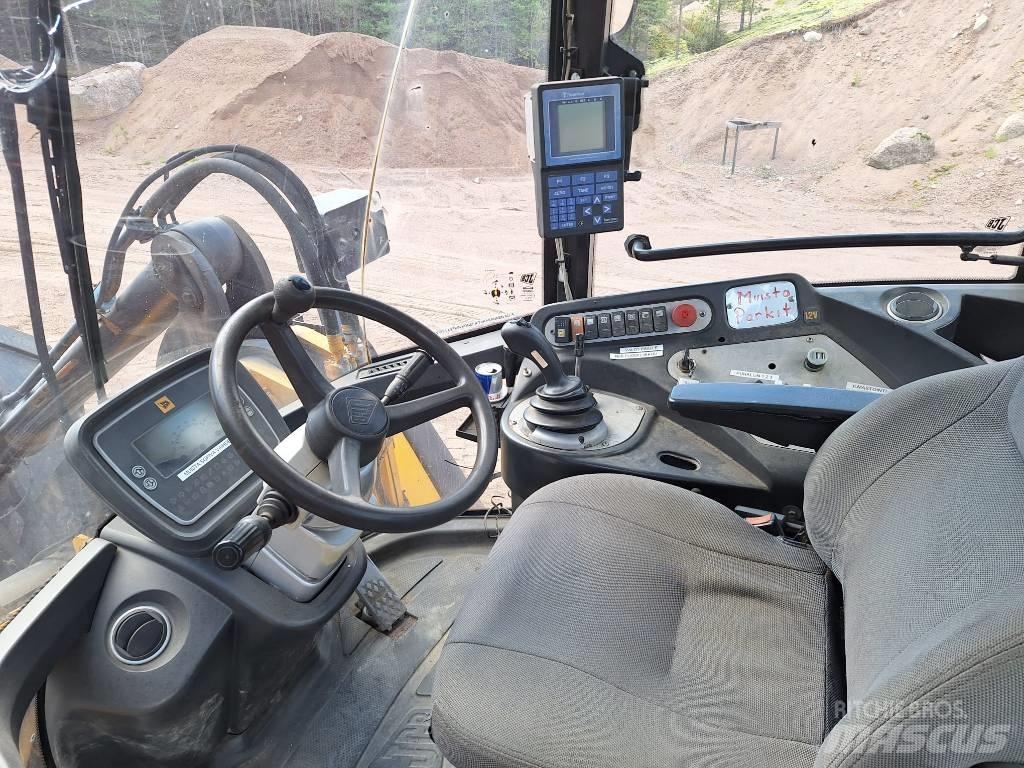 JCB 456 HT 輪胎式裝載機