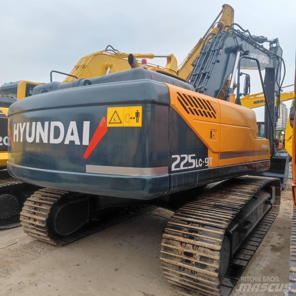 Hyundai R 225LC-9T 履帶式 挖土機/掘鑿機/挖掘機