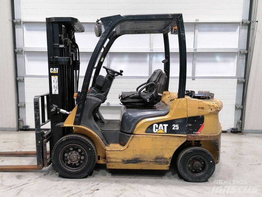 CAT GP25N 液化石油氣LPG卡車