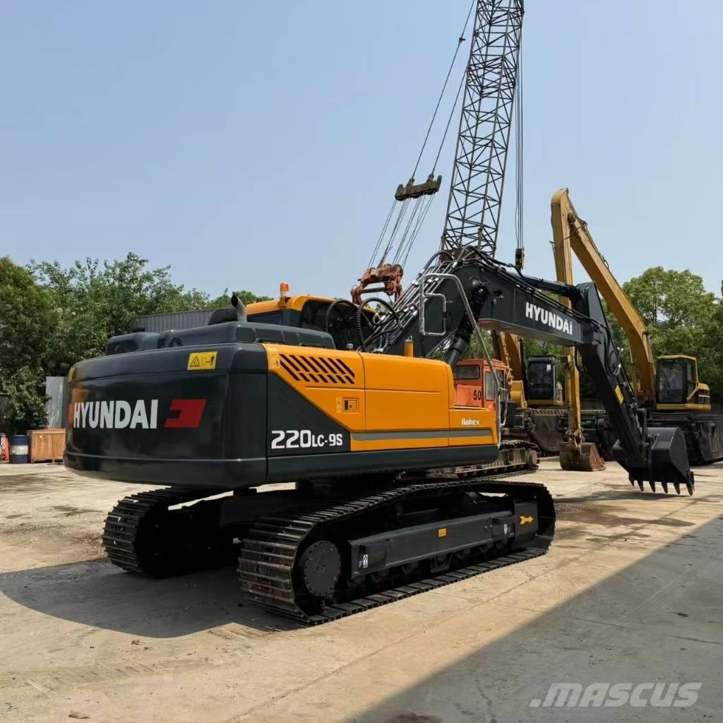 Hyundai R220LC-9S 中型挖土機/掘鑿機/挖掘機 7t-12t