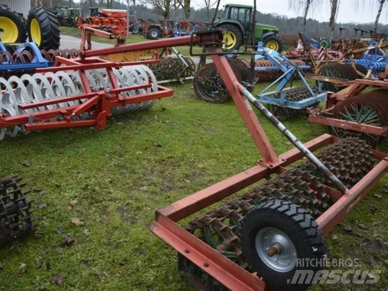 Kverneland 900/14 其他滾壓機
