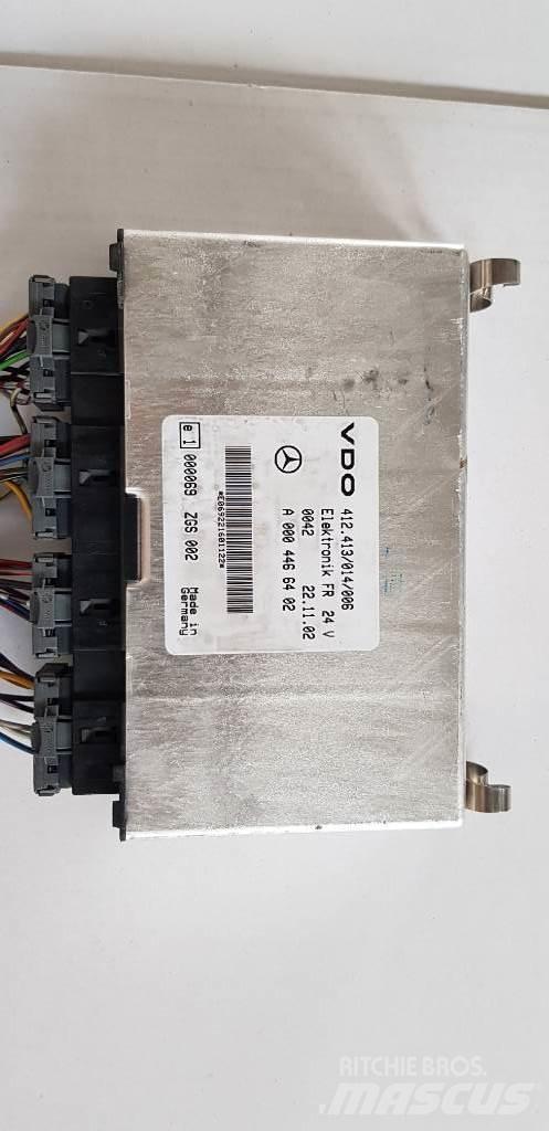  VDO FR    000 446 64 02 電子設備