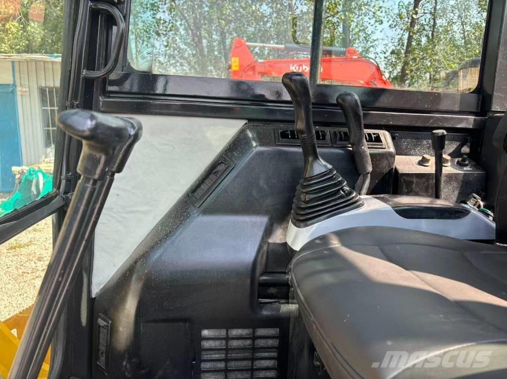 Komatsu PC 56-7 小型挖土機/掘鑿機<7t(小型挖掘機)