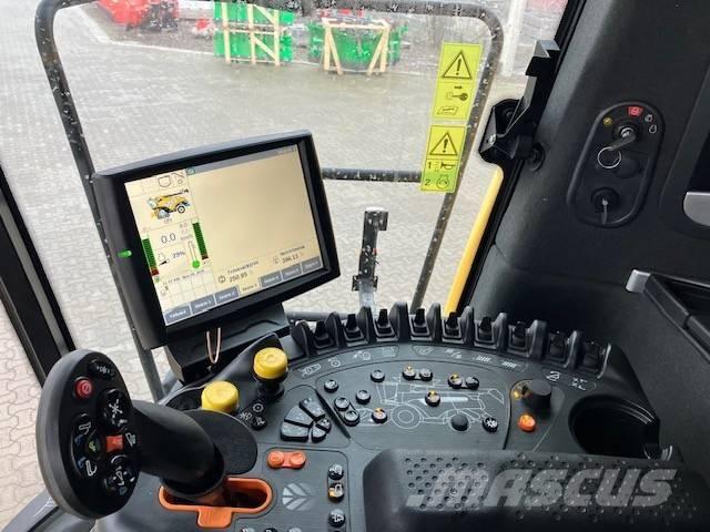 New Holland CR 10.90 聯合收穫機