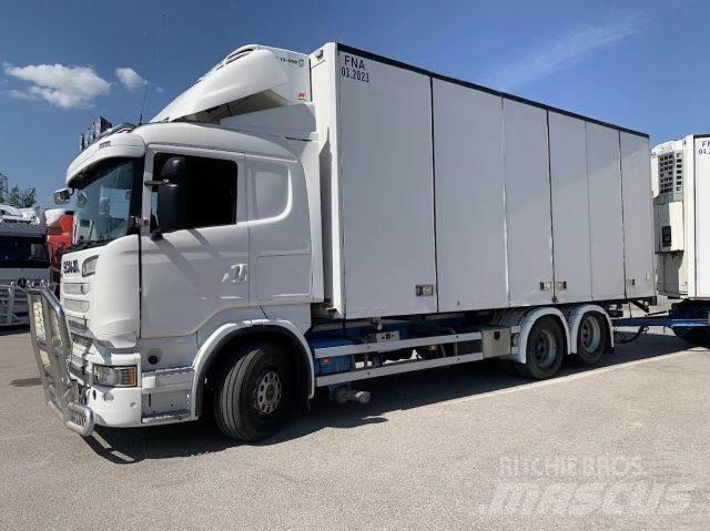 Scania R520 6x2 貨箱式卡車