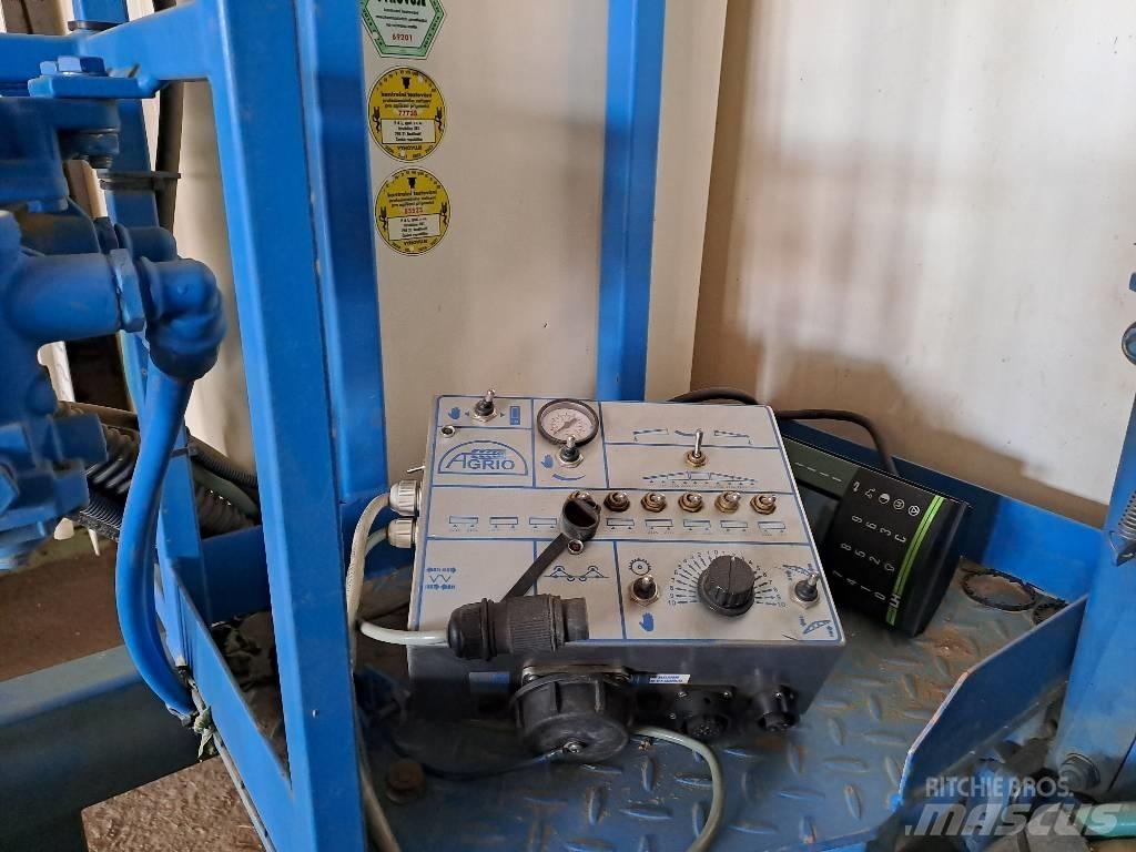 Agrio NAPA 24 牽引式噴霧機