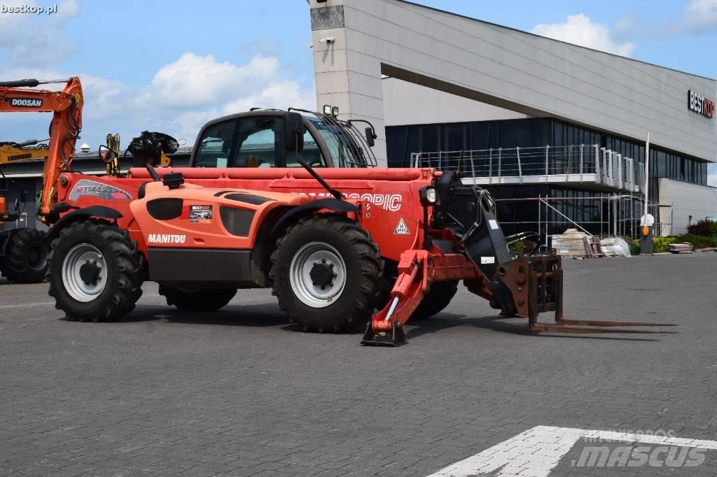 Manitou MT 1440 伸縮臂操作車