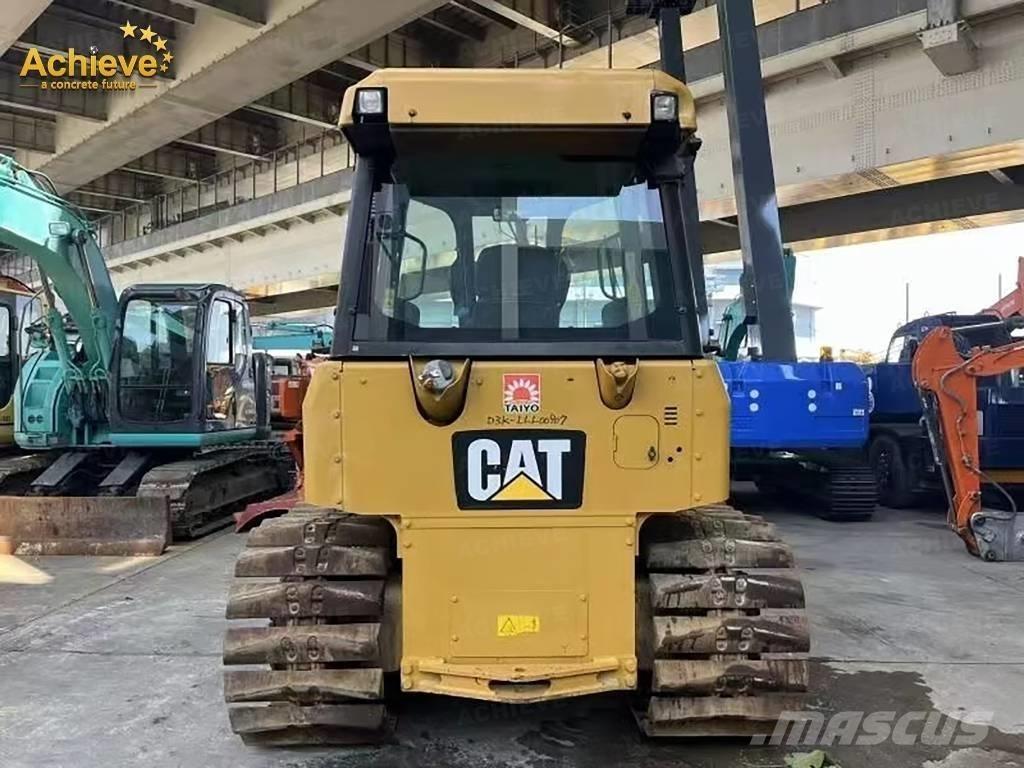 CAT D 3 履帶推土機