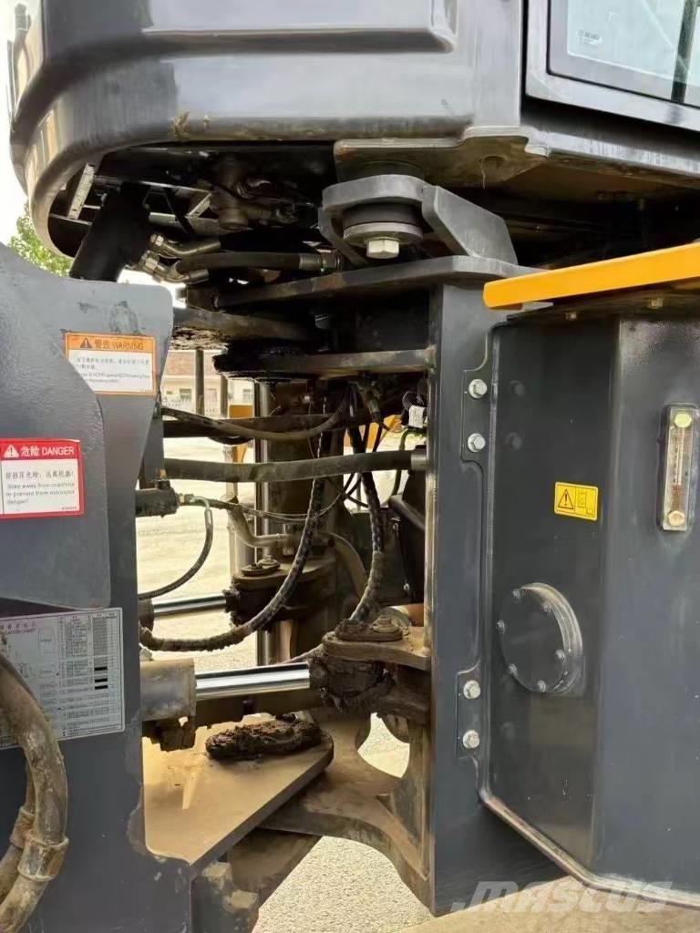 XCMG XC956 輪胎式裝載機