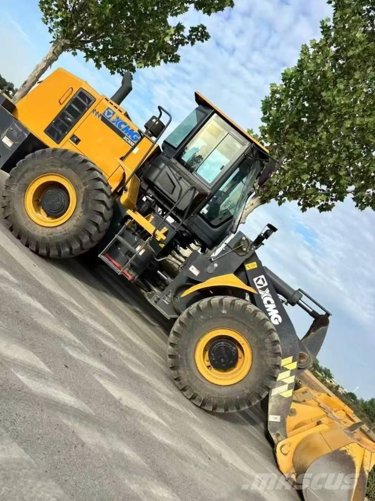 XCMG XC956 輪胎式裝載機