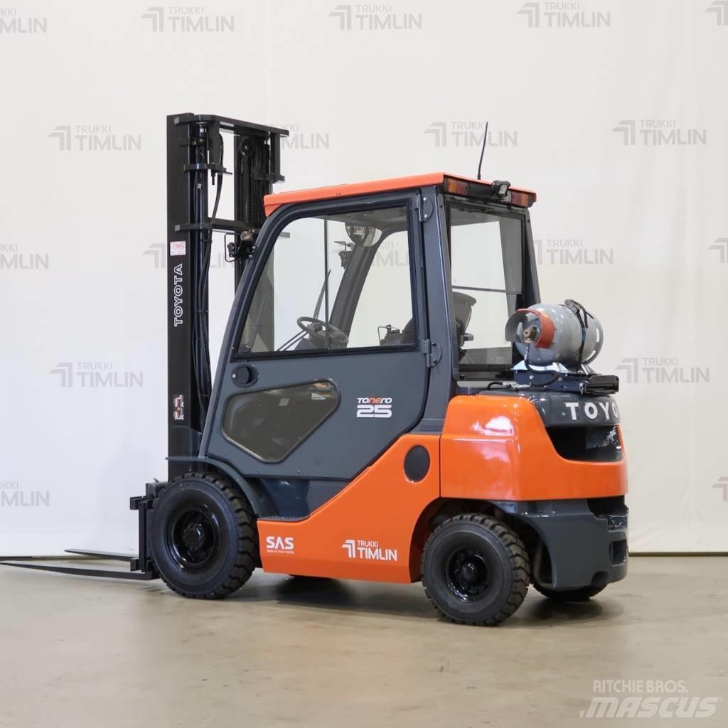 Toyota 02-8FGF25 液化石油氣LPG卡車