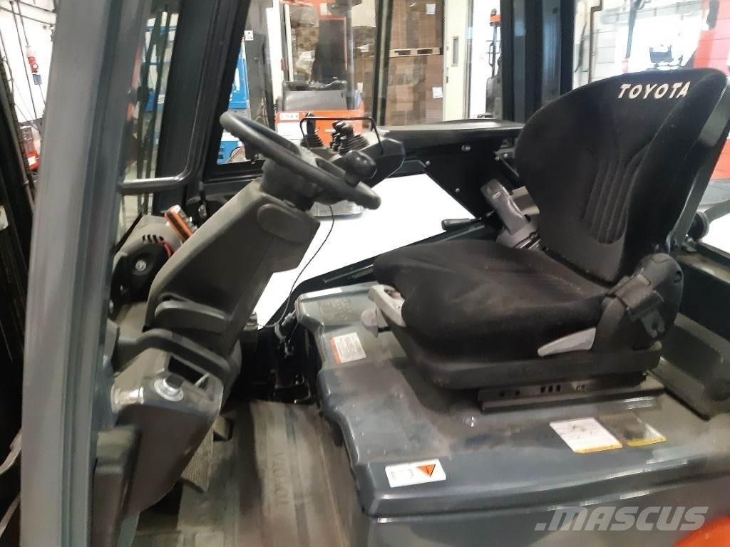 Toyota 8FBE15T 電動堆高機