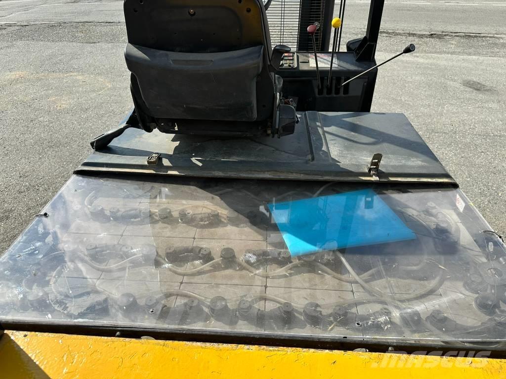 OM E50N 電動堆高機