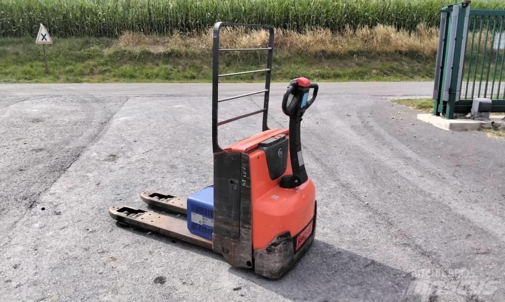 Toyota LWE180 低架升降機
