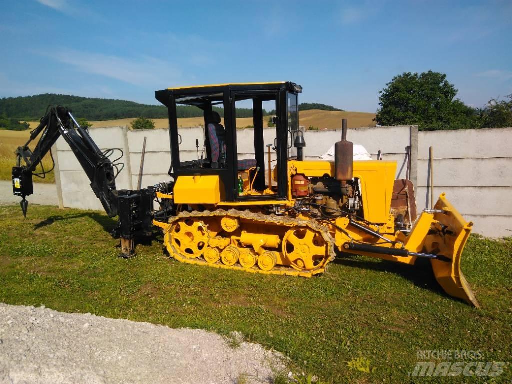  Bulgar T54 輪式推土機