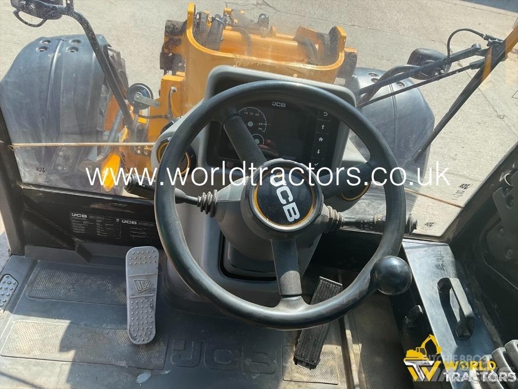 JCB TM 320 S 農業用伸縮臂裝載機