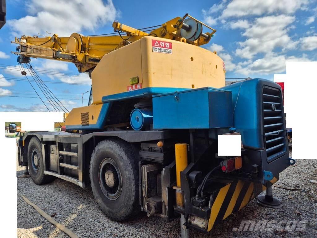 Kato KR 35 H 越野起重機