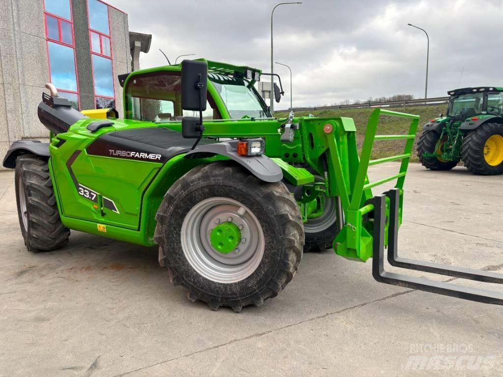 Merlo TF33.7 農業用伸縮臂裝載機