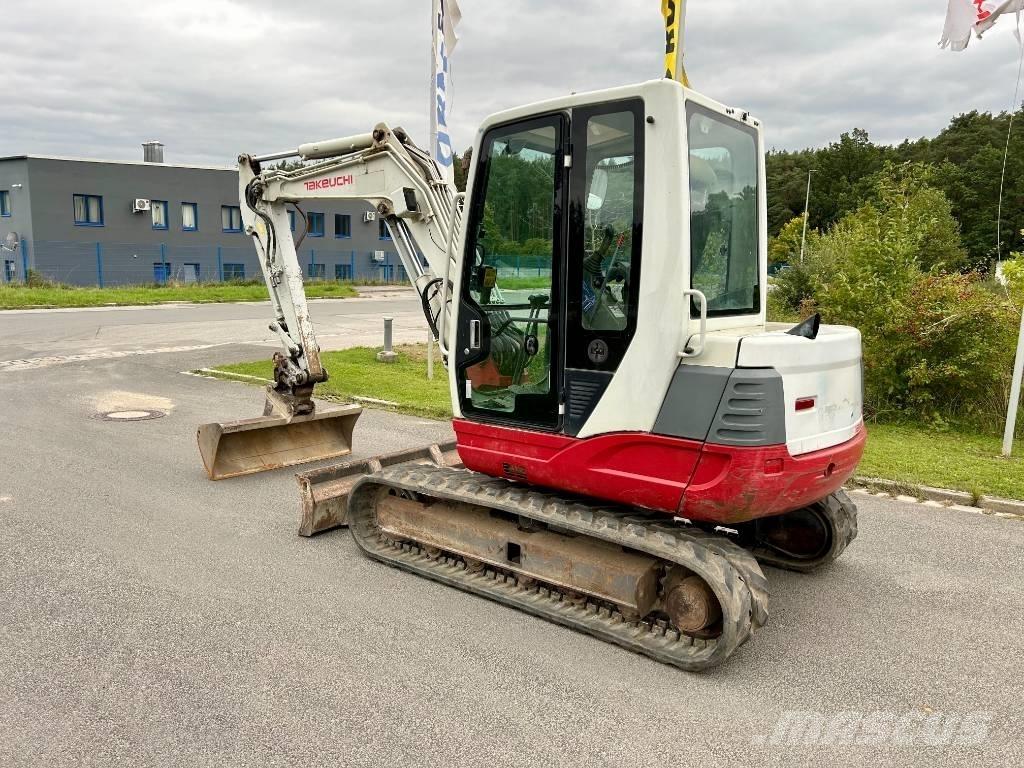Takeuchi TB 250 小型挖土機/掘鑿機<7t(小型挖掘機)