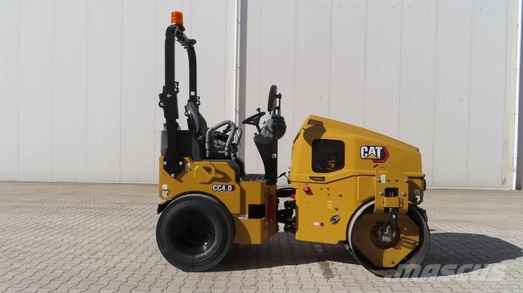 CAT CC4.0 複合式滾壓機