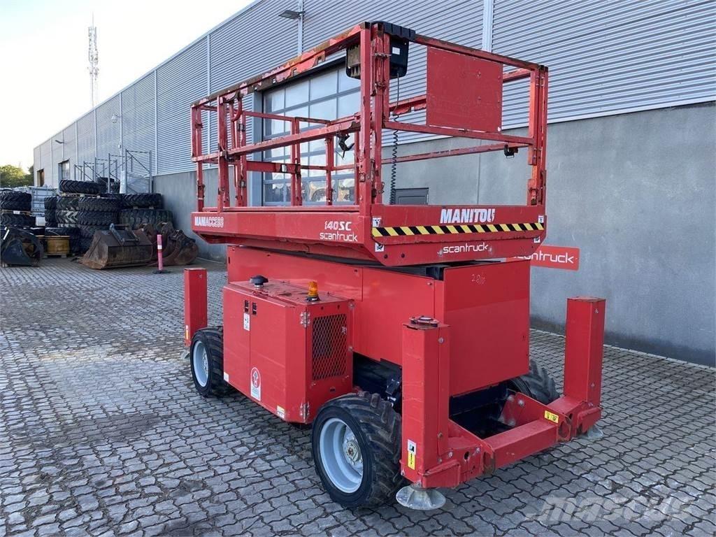 Manitou 140SC 剪式升降機