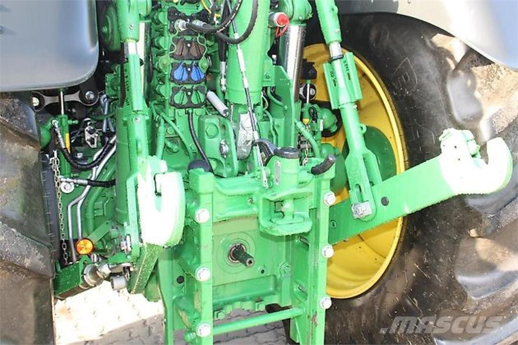 John Deere 6R195 曳引機
