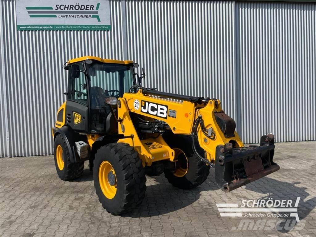 JCB TM 220 輪胎式裝載機