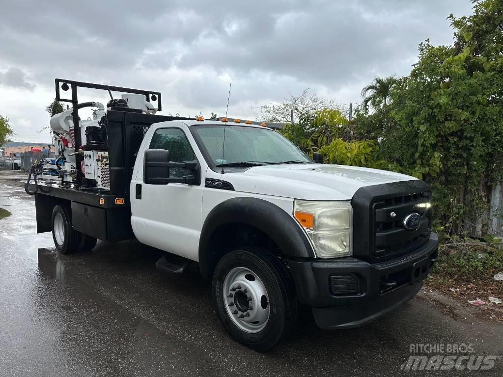 Ford F 450 組合/真空油槽車