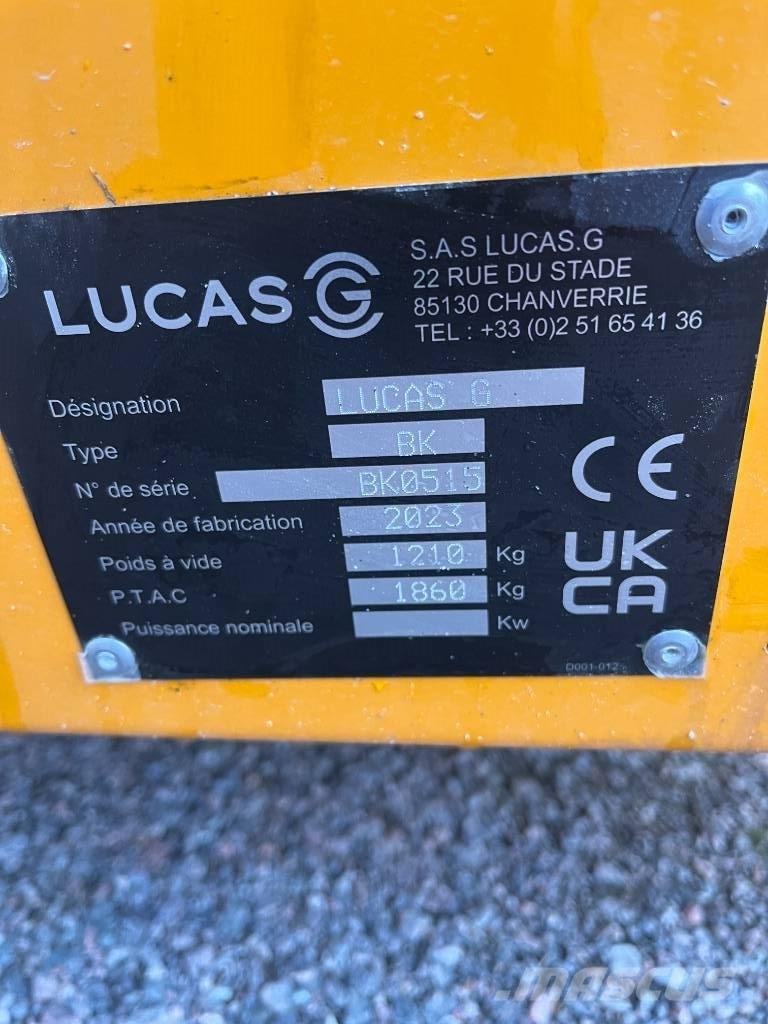 Lucas Raptor BK 草捆撕碎機、切割機、拆袋機