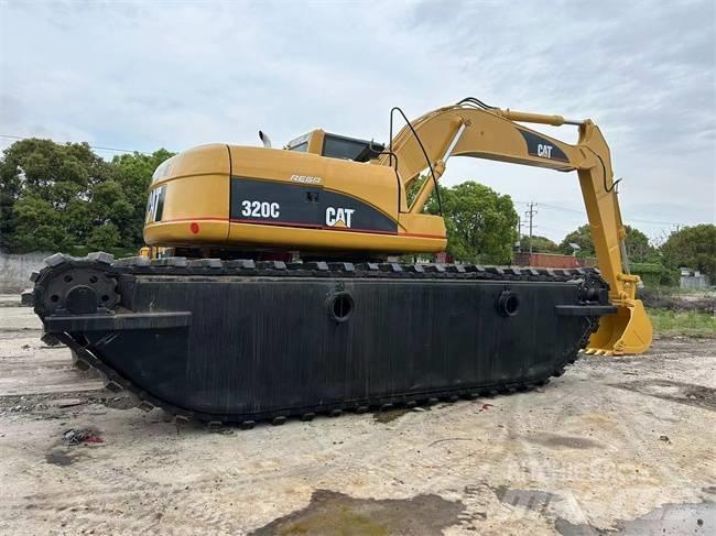 CAT 320 C 水陸兩用挖掘機