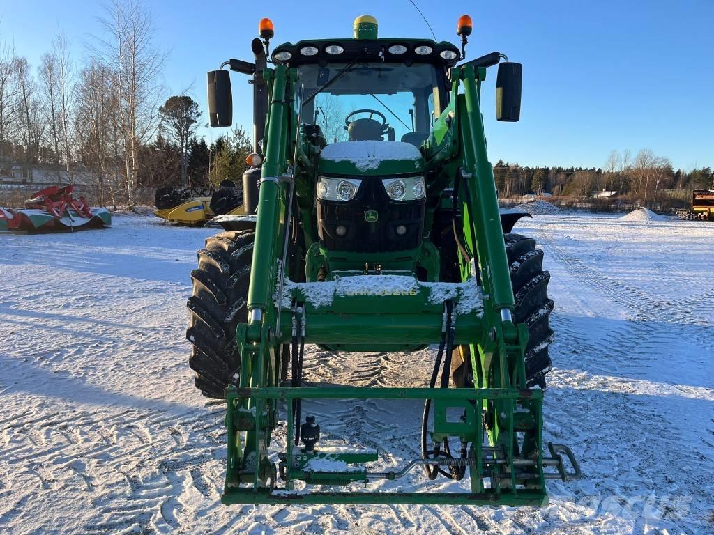 John Deere 6130 R 曳引機
