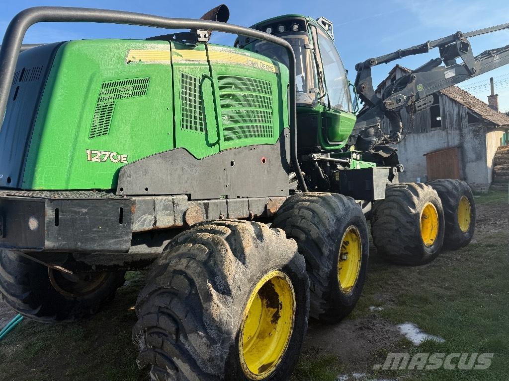 John Deere 1270 E 收穫機