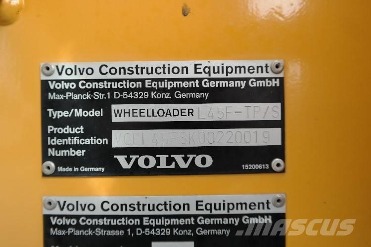Volvo L 45 F 輪胎式裝載機