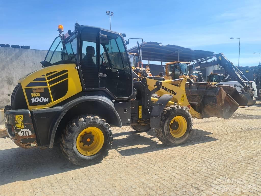 Komatsu WA 100 M 輪胎式裝載機