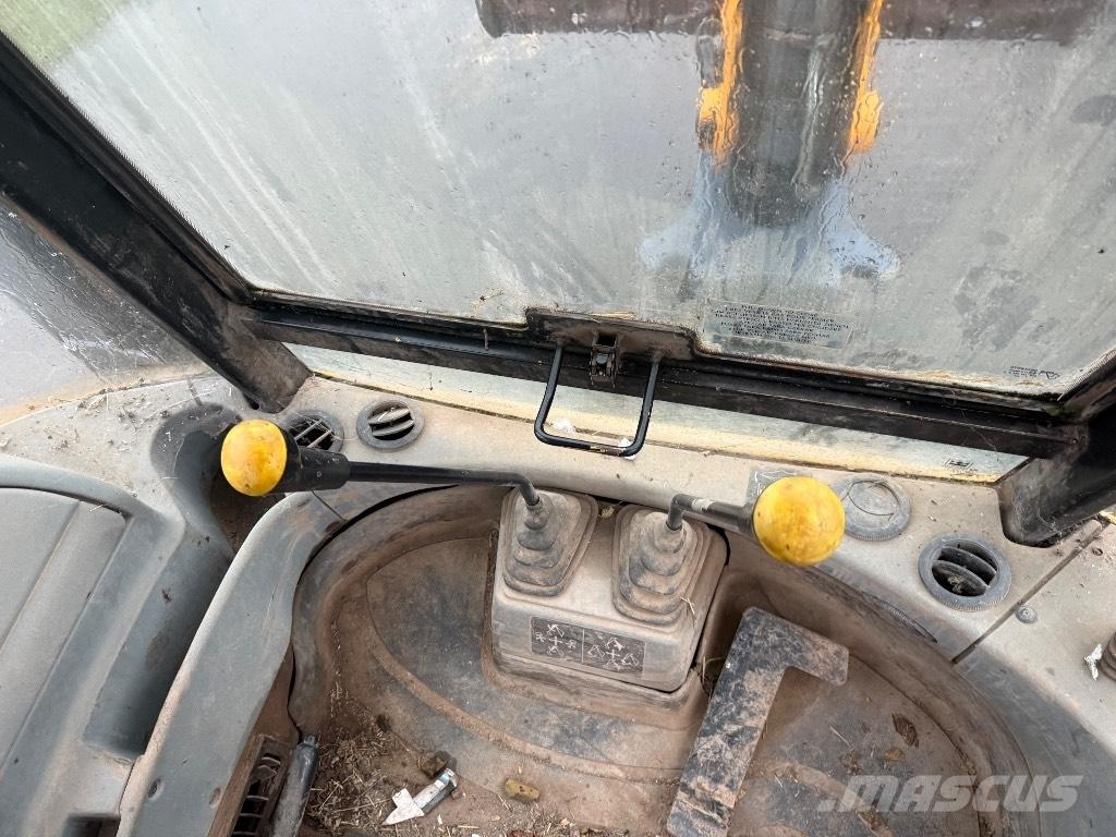 Terex 860 SX 反鏟裝載機